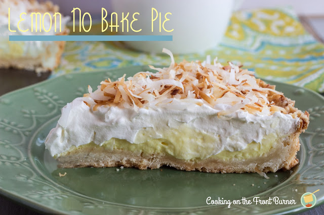 15 Delicious No-Bake Pie Recipes - Fall recipes are the best and these NO BAKE PIE RECIPES are beyond delicious! Make any of these yummy pie recipes for Thanksgiving or for any time you are craving a quick and easy dessert! PIN IT NOW and make them later! 