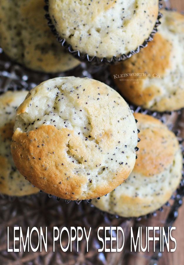 Lemon Poppy Seed Muffins - quick & easy breakfast recipe for the whole family
