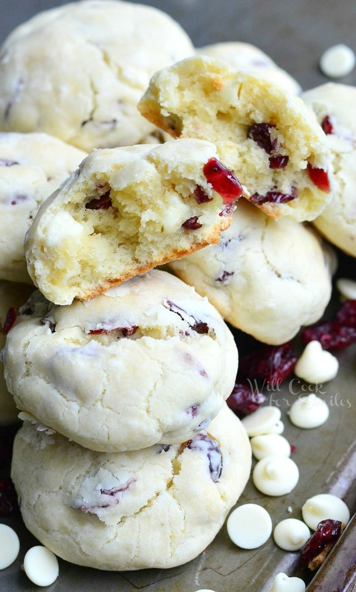 Cookie Recipe - These White Chocolate Cranberry Soft and Chewy Crinkle Cookies are perfect to share as an Edible Christmas Treat with neighbors and friends, or for  Cookie Exchange Christmas Parties! PIN IT NOW and make them later!