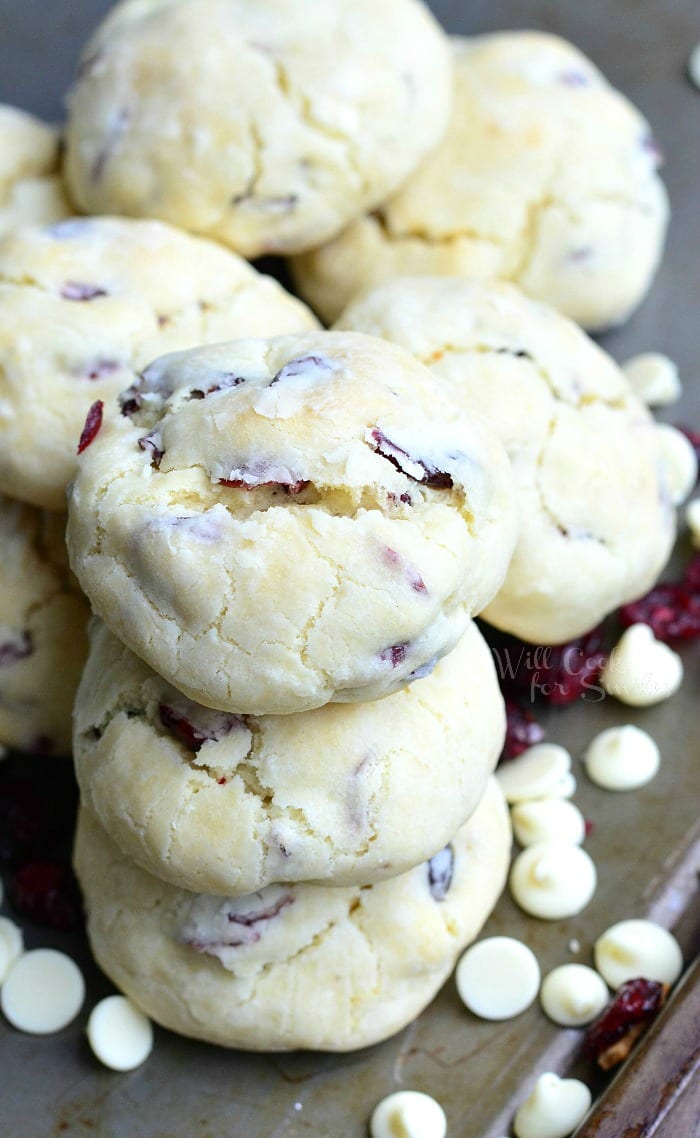 Cookie Recipe - These White Chocolate Cranberry Soft and Chewy Crinkle Cookies are perfect to share as an Edible Christmas Treat with neighbors and friends, or for Cookie Exchange Christmas Parties! PIN IT NOW and make them later!